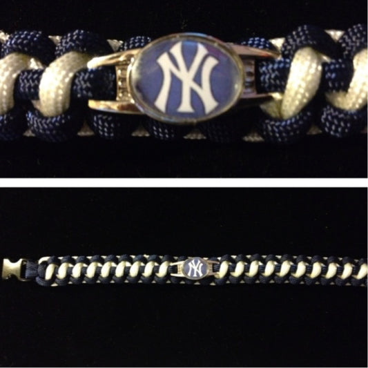 New York Yankees Inspired Paracord/Survival Bracelet